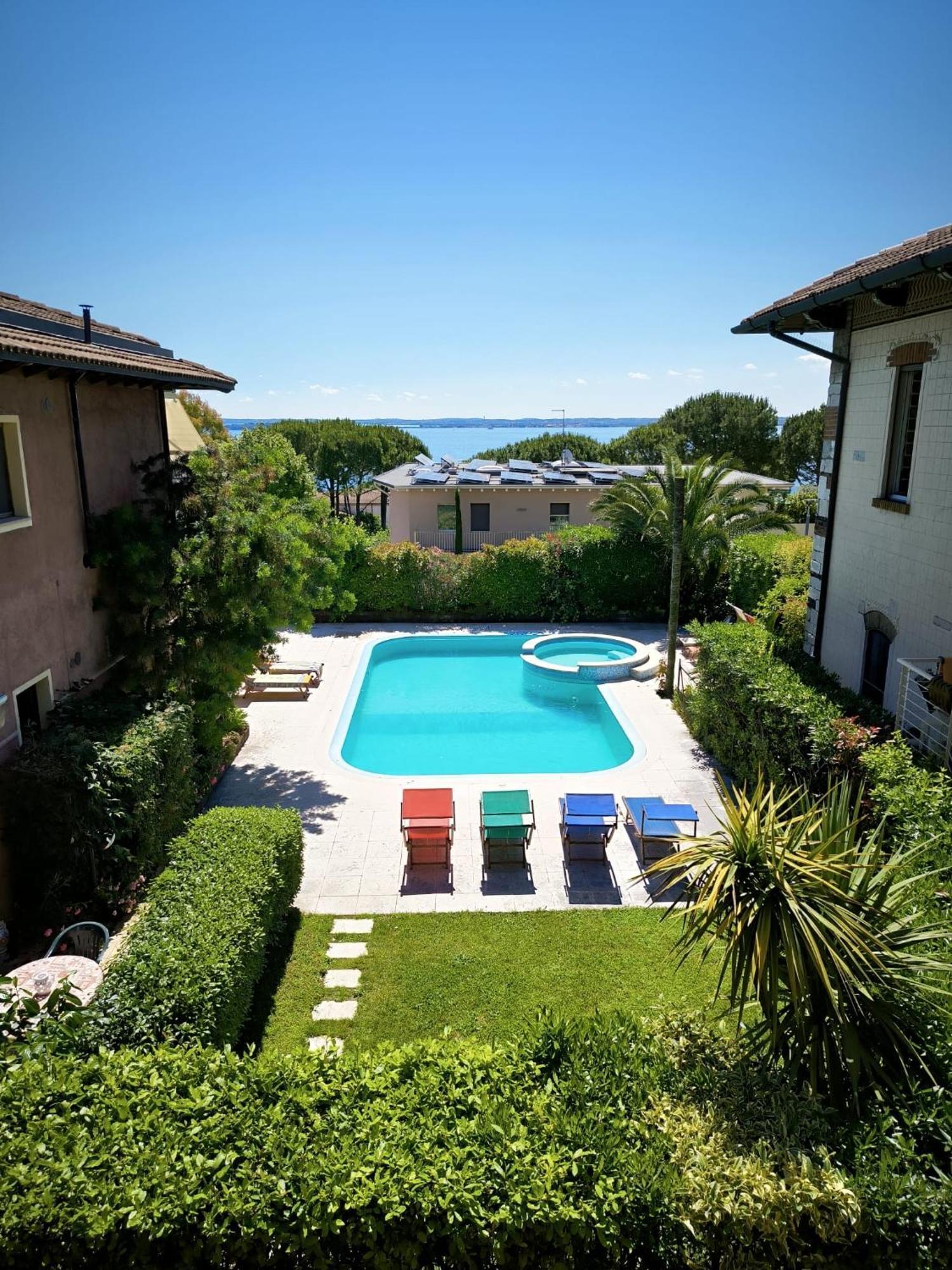 Moniga del Garda Villa Maria Apartments מראה חיצוני תמונה