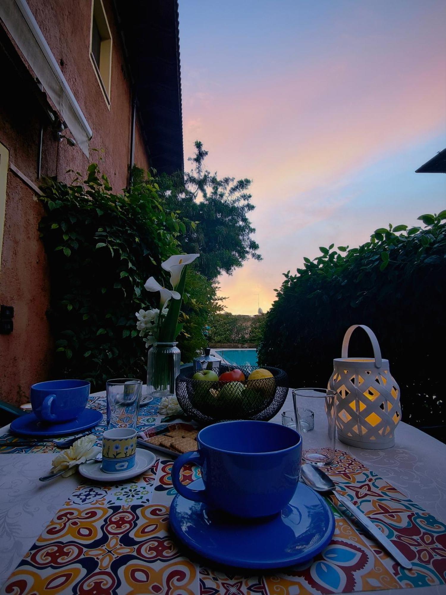 Moniga del Garda Villa Maria Apartments מראה חיצוני תמונה